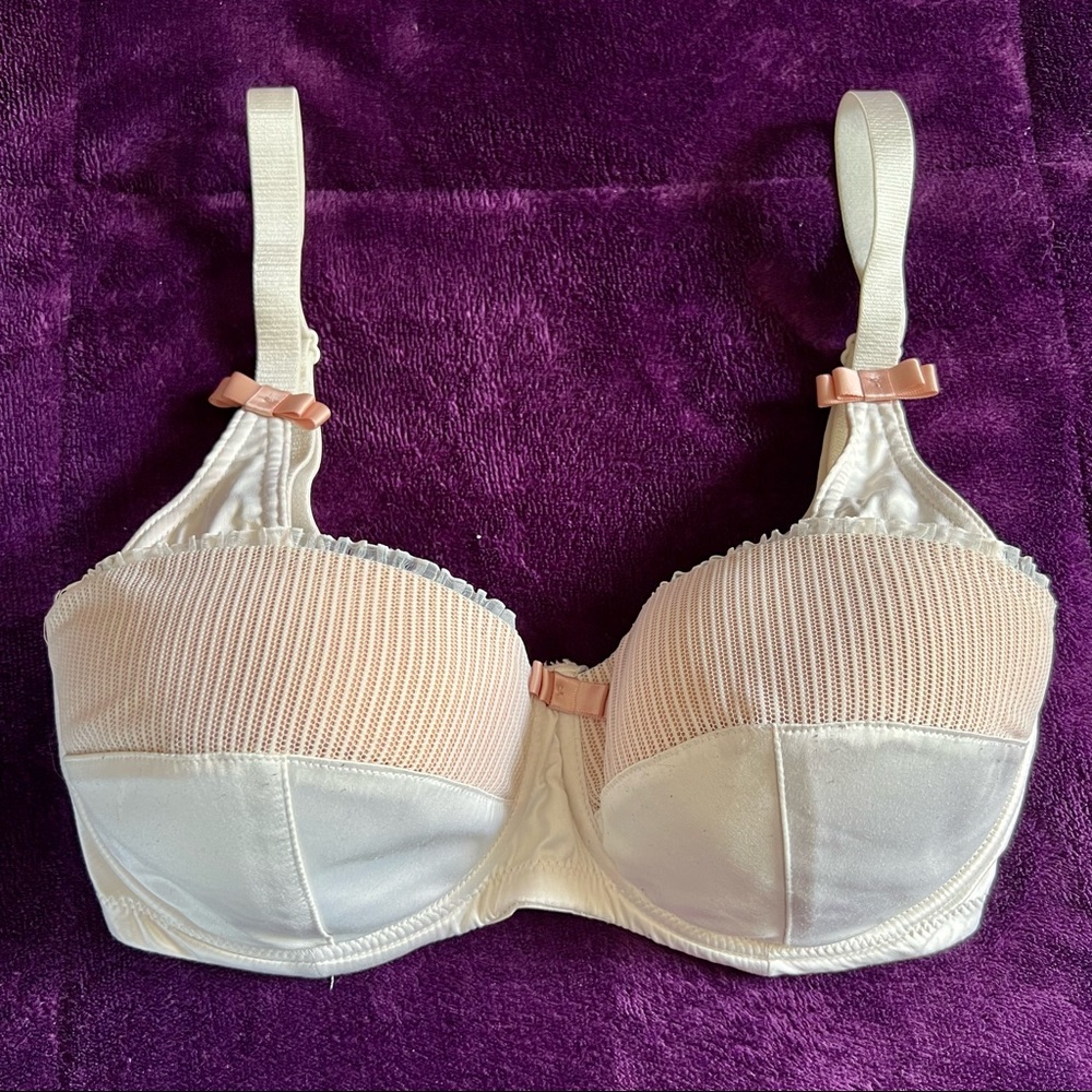 Vintage Look 30G Balconette Bra